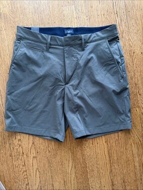 J. Crew Men's Slate Gray Flat Front stretch tech chino Shorts